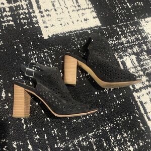 Black Cutout Slingback Heeled Sandals